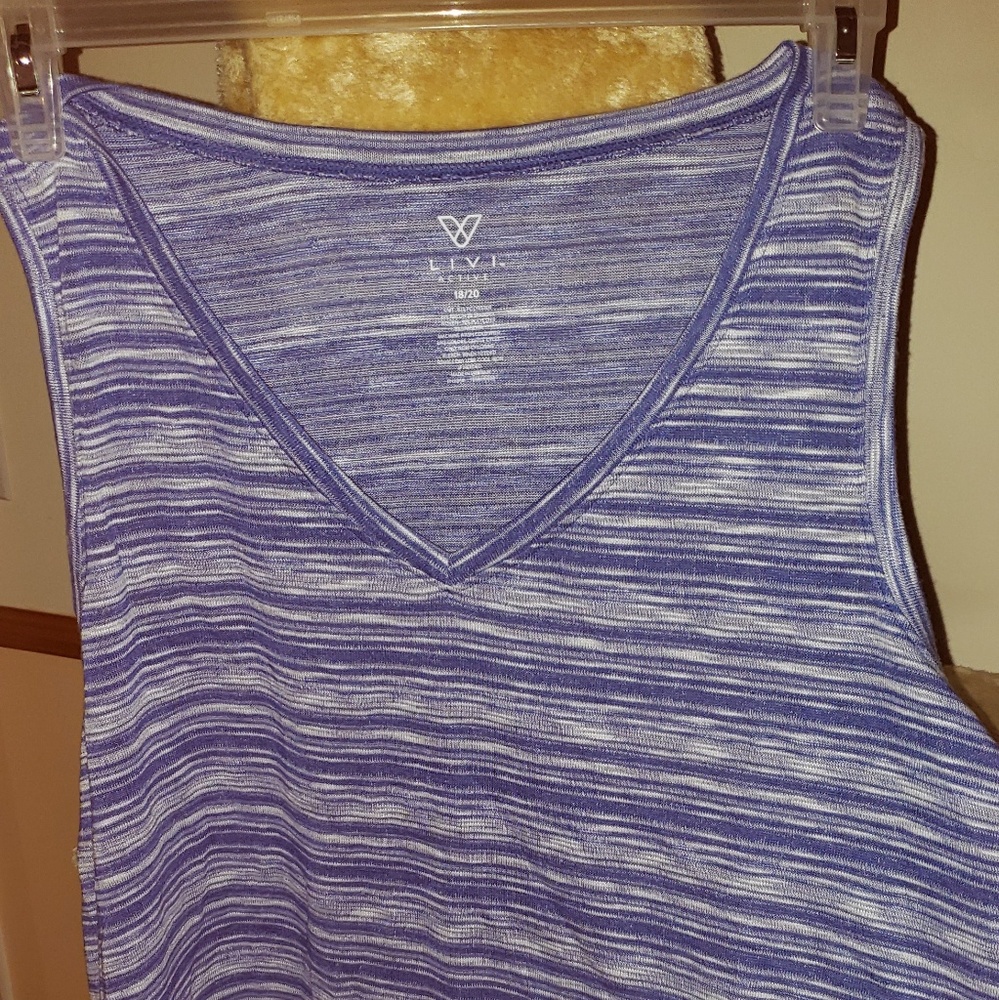 Brand new with tags livi active tank